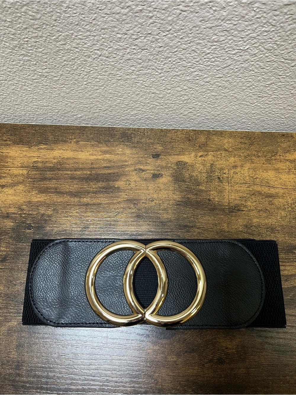 Black Y2K Elastic Cinch Waist Belt with Gold Interlocking Rings